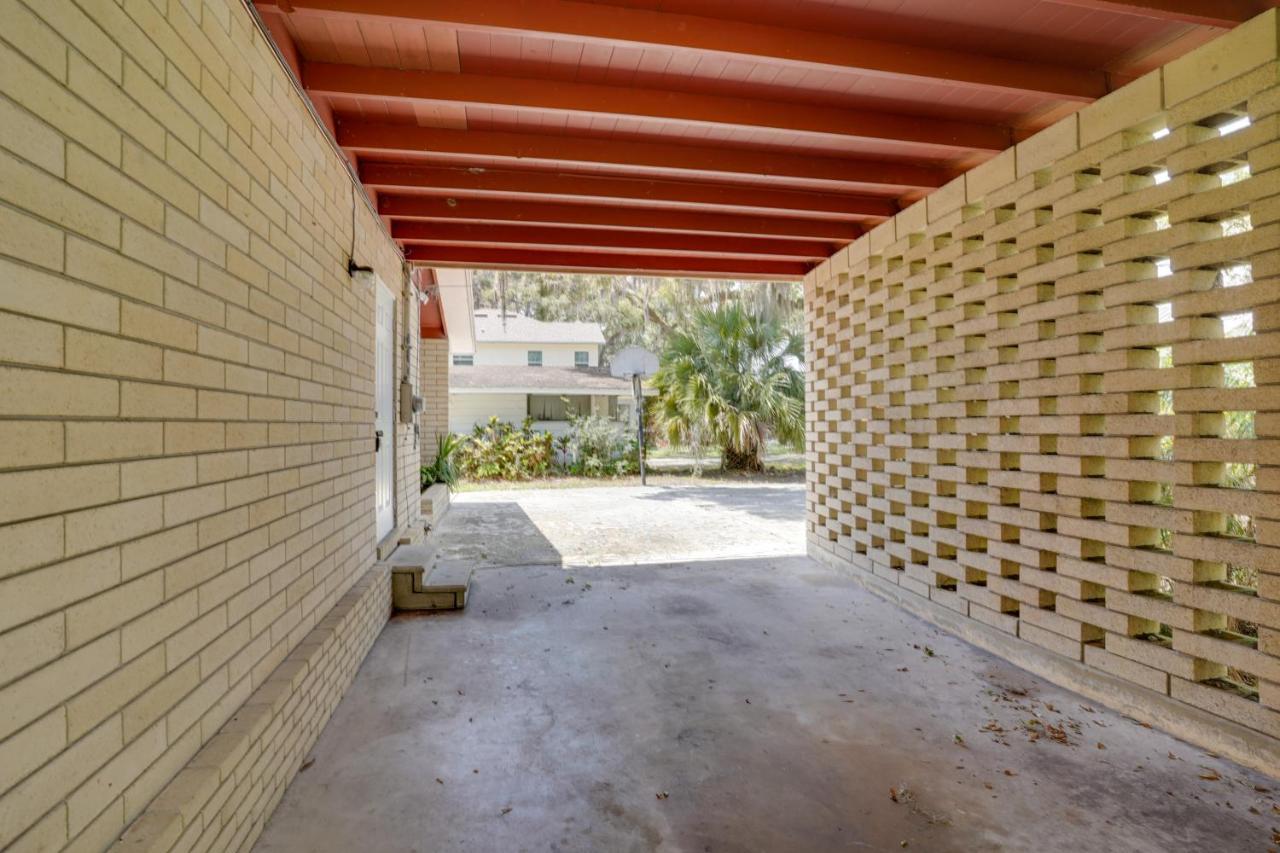 Charming Mid-Century House - Just Steps To Lake! เลคแลนด์ ภายนอก รูปภาพ